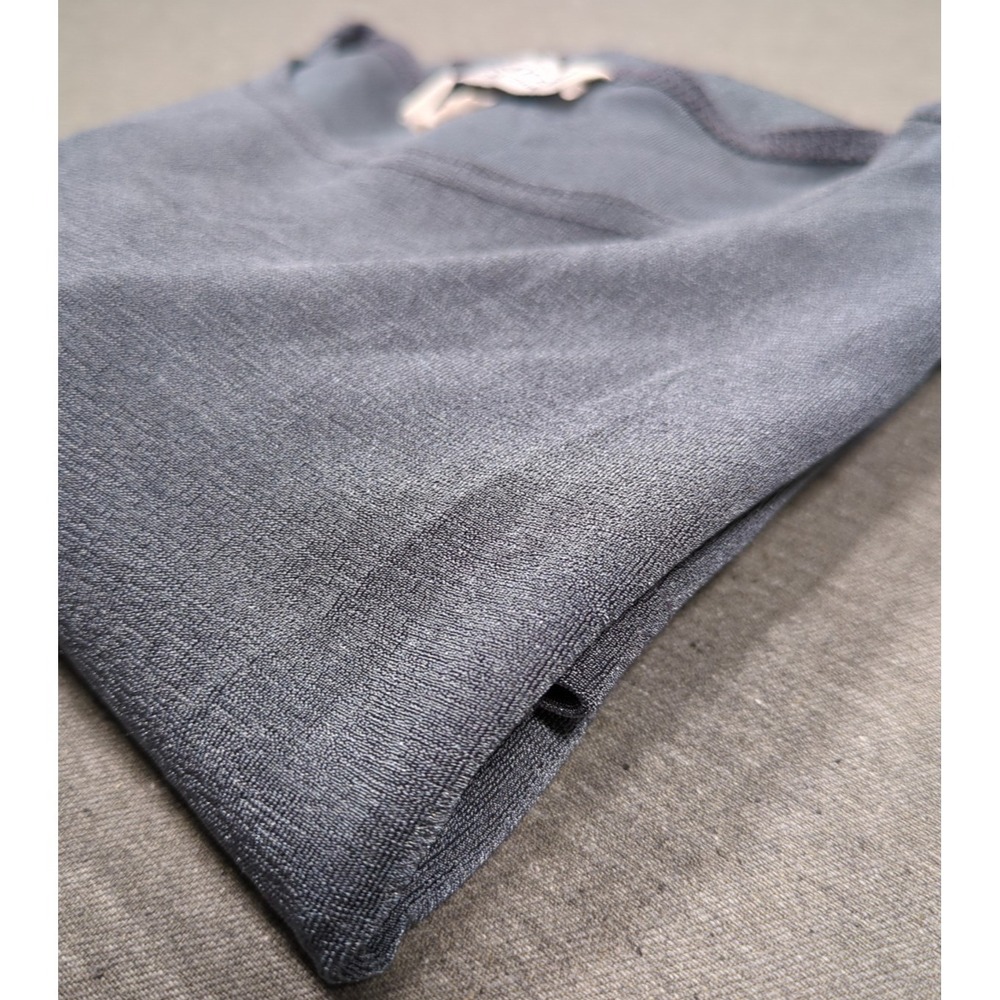 Impressions Slinky Stretch Silver Long Sleeve T-Shirt Womens Small Travel Crew‎
